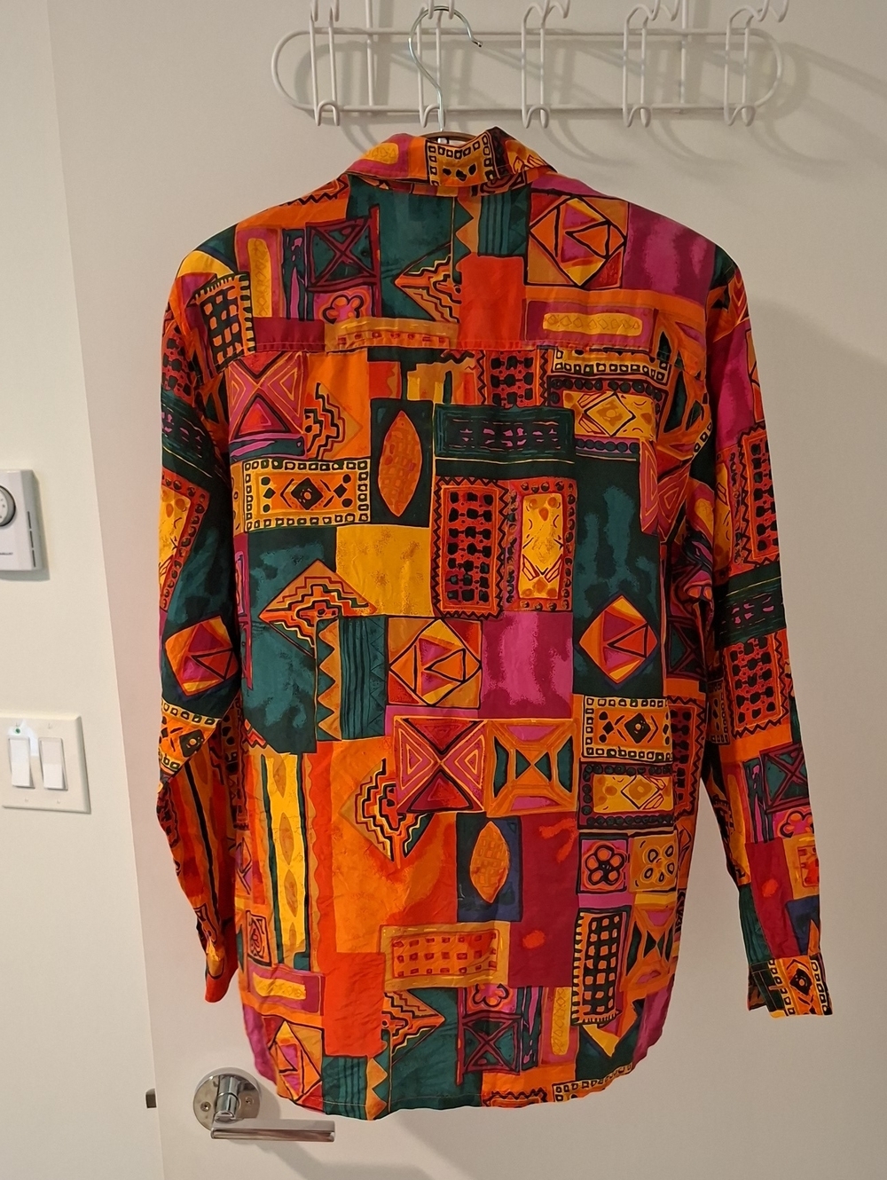 Vintage 80's/90's Vibrant Rainbow Floral Graphic 100% Silk Blouse (Size M) - Picture 6 of 7